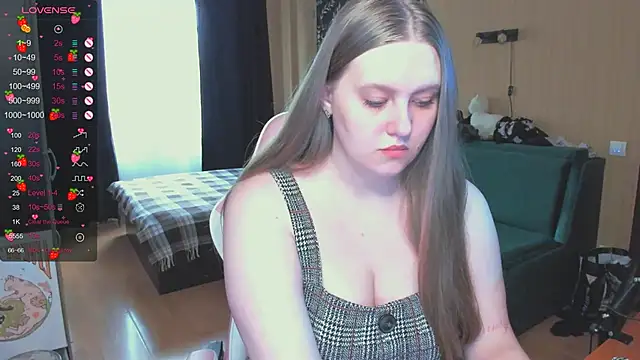 Snapshot of Alice_Dreamgirl_ chatting on November 4, 10:36 am Alice Dreamgirl online show from November 4, 10:36 am