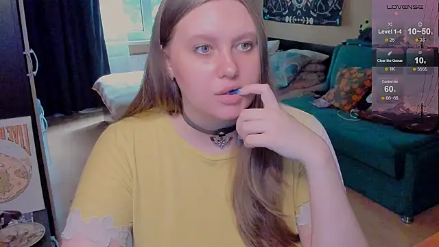 Alice Dreamgirl  online show from August 1, 10:14 am