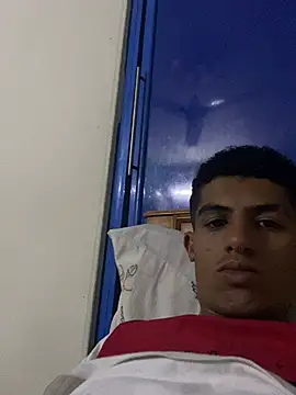 Snapshot of JitteryPrism2 chatting on April 12, 5:18 pm JitteryPrism2 online show from April 12, 5:18 pm