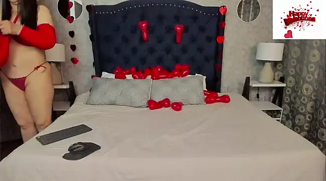 Snapshot of hotmature1 chatting on February 14, 11:31 am hotmature1 online show from February 14, 11:31 am