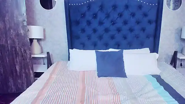 Snapshot of hotmature1 chatting on February 23, 11:22 am hotmature1 online show from February 23, 11:22 am