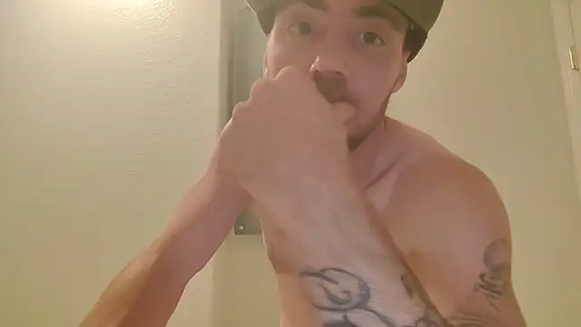 Huntzg23 online show from June 30, 4:02 am