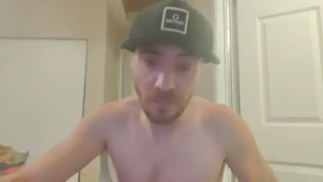 Huntzg23 online show from July 30, 5:06 am