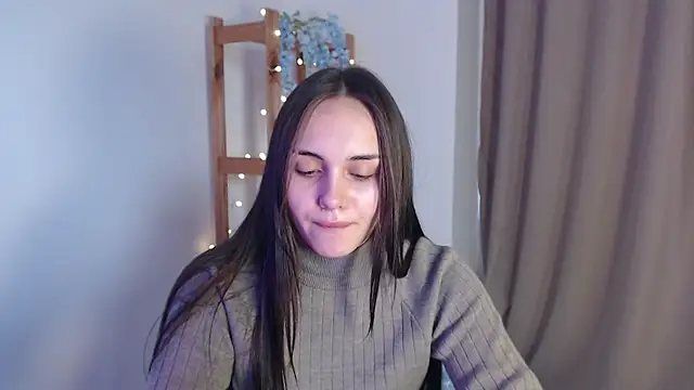 IrinaShayk18 online show from December 18, 12:18 pm