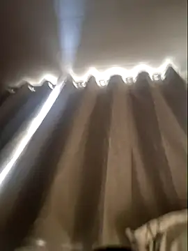 Snapshot of Leinad27 chatting on November 23, 1:55 pm Leinad27 online show from November 23, 1:55 pm