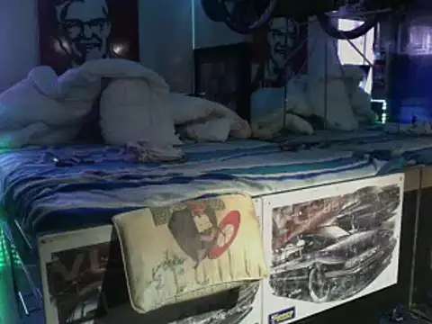 kinkycdslutsv online show from March 10, 5:54 am