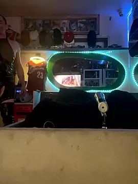 Snapshot of kinkycdslutsv chatting on October 2, 7:21 pm kinkycdslutsv online show from October 2, 7:21 pm