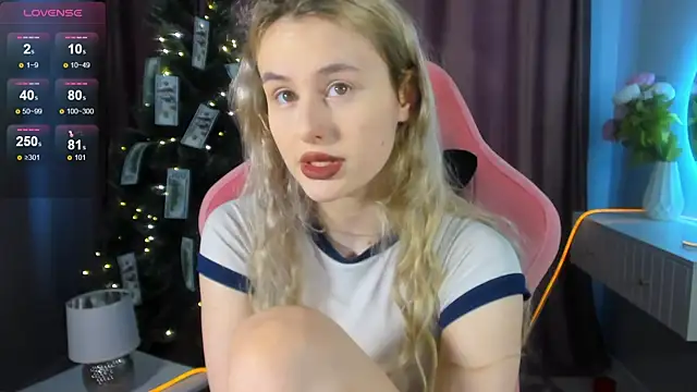 Molly Toads online show from December 30, 8:43 am