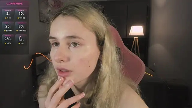 Molly Toads online show from January 4, 8:16 pm