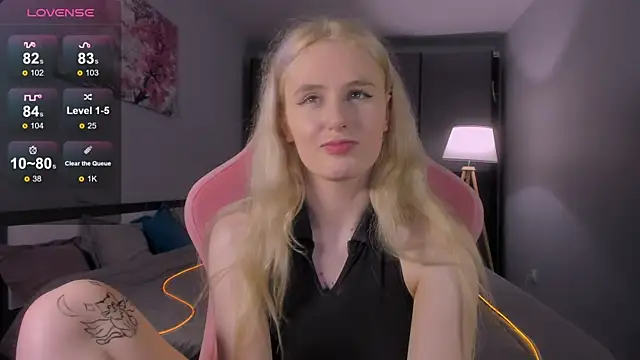 Molly Toads online show from January 28, 7:10 pm