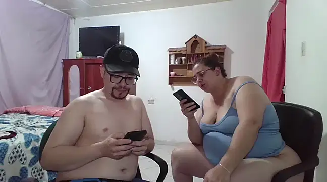 Snapshot of pecadodulce123 chatting on February 12, 5:58 am pecadodulce123 online show from February 12, 5:58 am