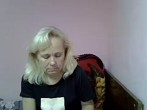 Snapshot of sakura_blonde chatting on December 30, 9:29 pm sakura blonde online show from December 30, 9:29 pm