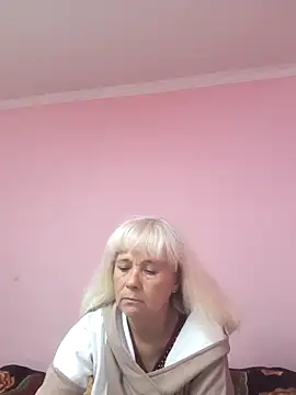 Snapshot of sakura_blonde chatting on September 25, 6:44 pm sakura blonde online show from September 25, 6:44 pm