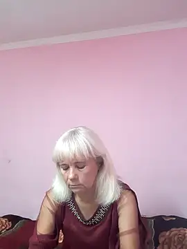 Snapshot of sakura_blonde chatting on September 28, 8:20 am sakura blonde online show from September 28, 8:20 am