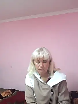 Snapshot of sakura_blonde chatting on September 28, 10:04 pm sakura blonde online show from September 28, 10:04 pm