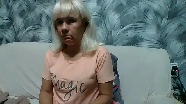 Snapshot of sakura_blonde chatting on September 30, 5:40 pm sakura blonde online show from September 30, 5:40 pm