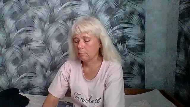 Snapshot of sakura_blonde chatting on October 6, 10:02 am sakura blonde online show from October 6, 10:02 am
