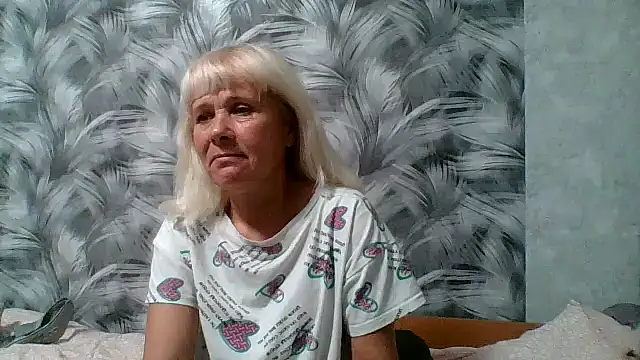 Snapshot of sakura_blonde chatting on October 7, 6:05 pm sakura blonde online show from October 7, 6:05 pm