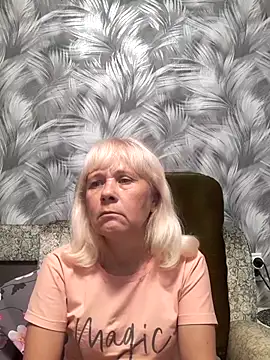 Snapshot of sakura_blonde chatting on October 14, 8:59 am sakura blonde online show from October 14, 8:59 am