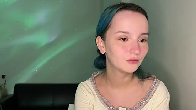 Snapshot of bumble_bee chatting on December 26, 12:38 pm bumble bee online show from December 26, 12:38 pm