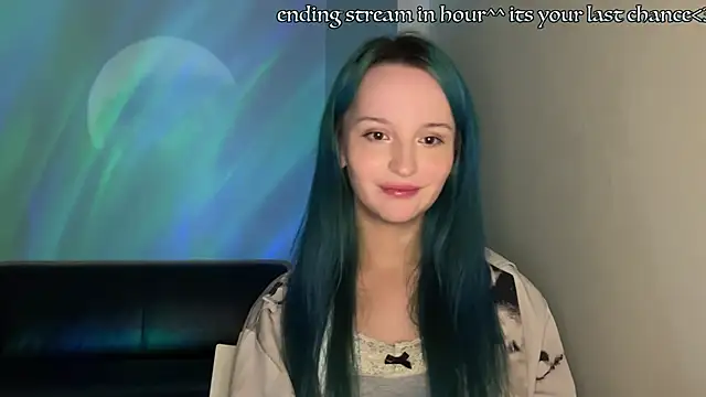 Snapshot of bumble_bee chatting on December 31, 12:46 pm bumble bee online show from December 31, 12:46 pm