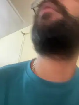 Snapshot of Arsh_Loves_Luv chatting on December 25, 8:07 am Arsh Loves Luv online show from December 25, 8:07 am