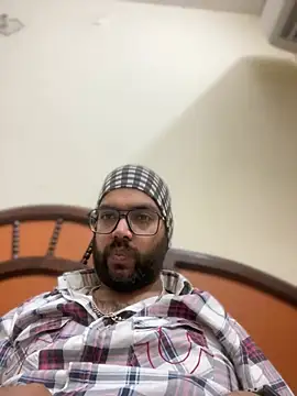 Snapshot of Arsh_Loves_Luv chatting on January 5, 6:45 pm Arsh Loves Luv online show from January 5, 6:45 pm