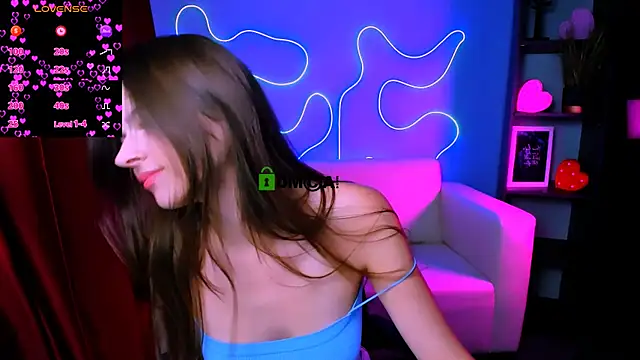 Snapshot of berry_alma chatting on September 17, 1:46 pm berry alma online show from September 17, 1:46 pm