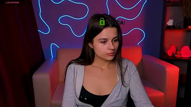 Snapshot of berry_alma chatting on November 28, 4:48 am berry alma online show from November 28, 4:48 am