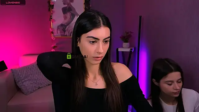 Snapshot of berry_alma chatting on December 3, 10:13 am berry alma online show from December 3, 10:13 am