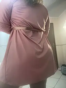 Snapshot of pAuLa_- chatting on February 18, 7:09 pm pAuLa - online show from February 18, 7:09 pm