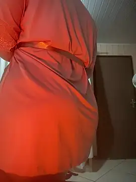 Snapshot of pAuLa_- chatting on February 21, 5:46 am pAuLa - online show from February 21, 5:46 am