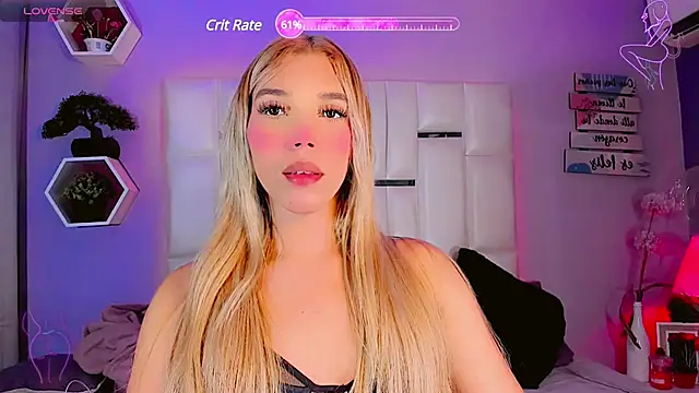 Snapshot of Aileen_18 chatting on January 1, 12:00 pm Aileen 18 online show from January 1, 12:00 pm