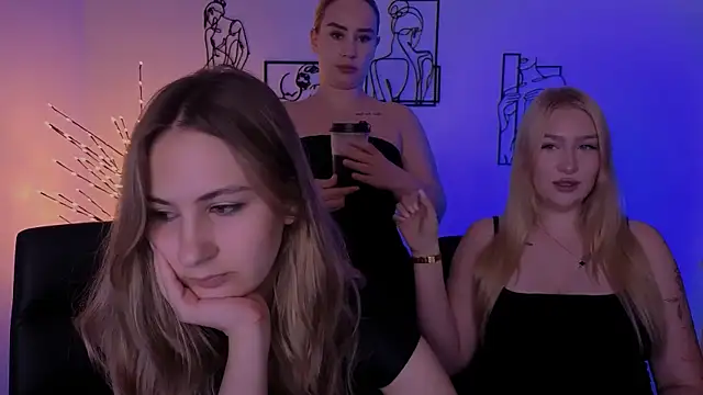 playful sophie online show from July 16, 7:09 pm