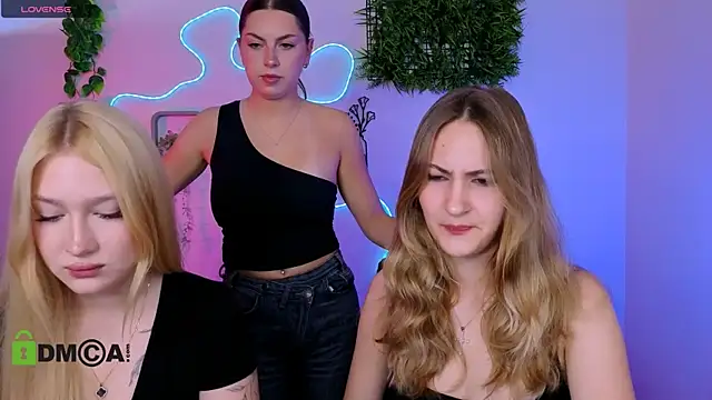 playful sophie online show from July 29, 7:12 pm