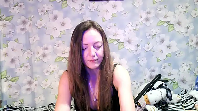 Snapshot of KattyLuuu chatting on January 24, 2:49 am KattyLuuu online show from January 24, 2:49 am