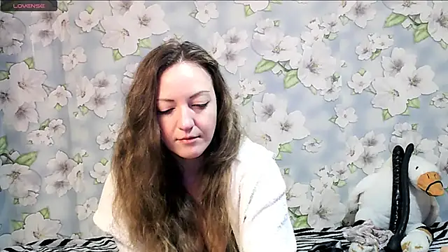 Snapshot of KattyLuuu chatting on March 1, 12:07 am KattyLuuu online show from March 1, 12:07 am