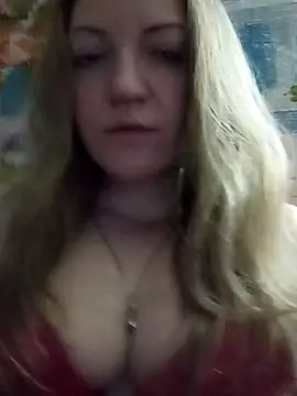 Snapshot of KattyLuuu chatting on November 27, 9:06 pm KattyLuuu online show from November 27, 9:06 pm