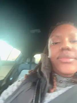 Snapshot of LavenderBuxton chatting on February 28, 4:31 pm LavenderBuxton online show from February 28, 4:31 pm