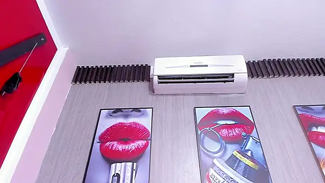 Snapshot of amber_diior chatting on February 5, 8:57 pm amber diior online show from February 5, 8:57 pm