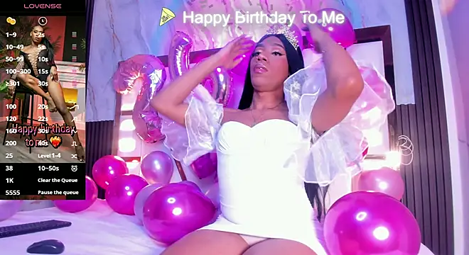 Snapshot of amber_diior chatting on November 14, 1:59 am amber diior online show from November 14, 1:59 am