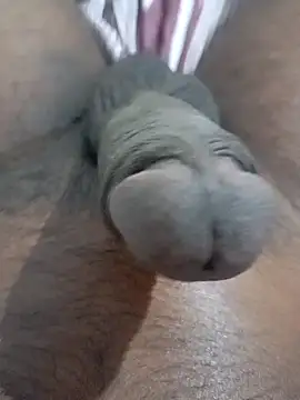 Snapshot of tharu111111 chatting on December 14, 5:51 pm tharu111111 online show from December 14, 5:51 pm