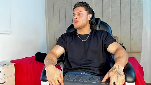 jeicob gagnon online show from October 3, 6:54 am