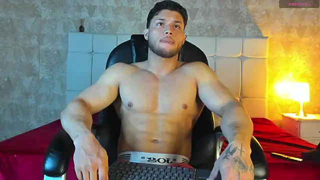 Snapshot of jeicob_gagnon chatting on June 14, 5:48 pm jeicob gagnon online show from June 14, 5:48 pm