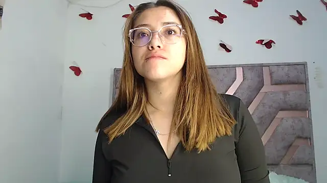 Snapshot of Anny_Fox- chatting on November 6, 5:19 am Anny Fox- online show from November 6, 5:19 am