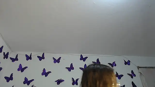 Snapshot of Anny_Fox- chatting on November 19, 3:06 am Anny Fox- online show from November 19, 3:06 am