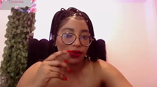 AmyBriiggs online show from February 1, 10:37 am