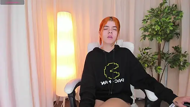 Maddy bennet online show from February 27, 4:20 am