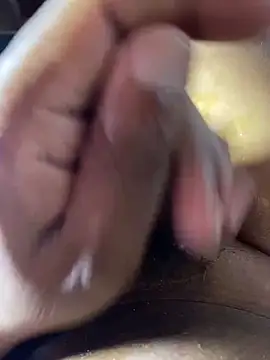 Snapshot of daddydiggg chatting on March 13, 12:37 am daddydiggg online show from March 13, 12:37 am