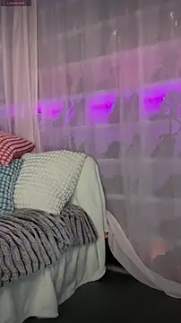 Snapshot of baobaomiqi_linger chatting on October 11, 4:38 pm baobaomiqi linger online show from October 11, 4:38 pm